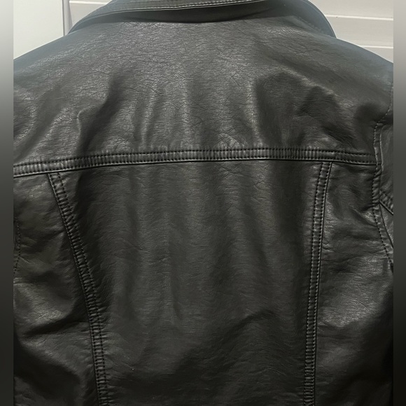 abercrombie kids faux leather jacket (11/12) - Picture 2 of 4